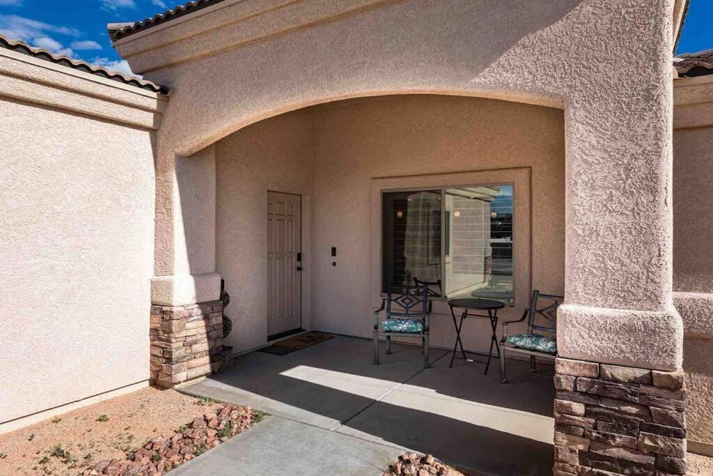 Hot Tub . Spacious . Pets . Central . Boat Parking Lake Havasu City Zewnętrze zdjęcie