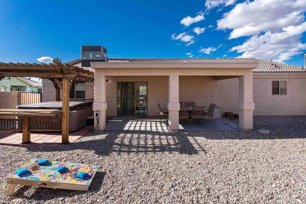 Hot Tub . Spacious . Pets . Central . Boat Parking Lake Havasu City Zewnętrze zdjęcie